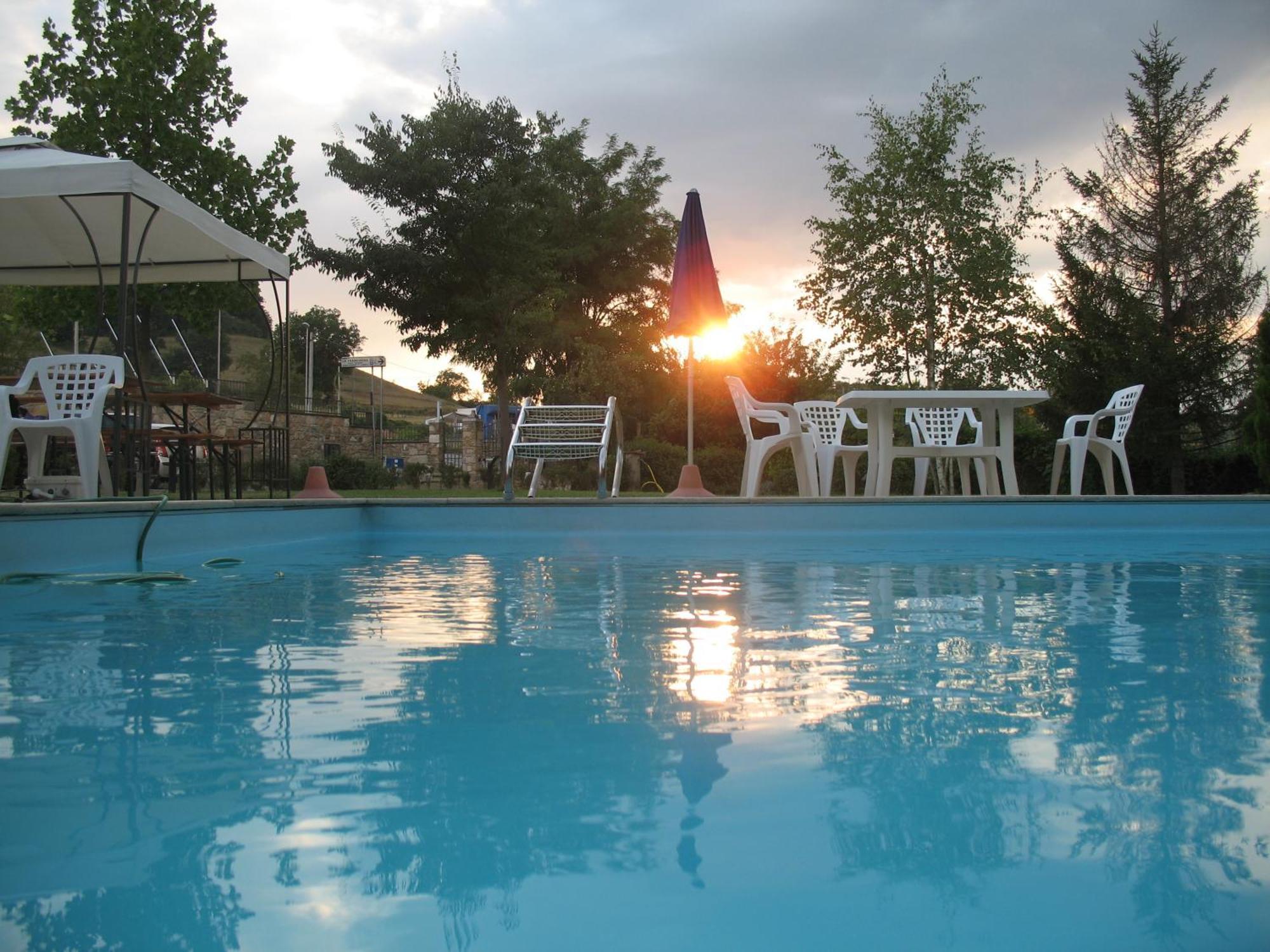La Francigena Aparthotel Staggia Exterior photo