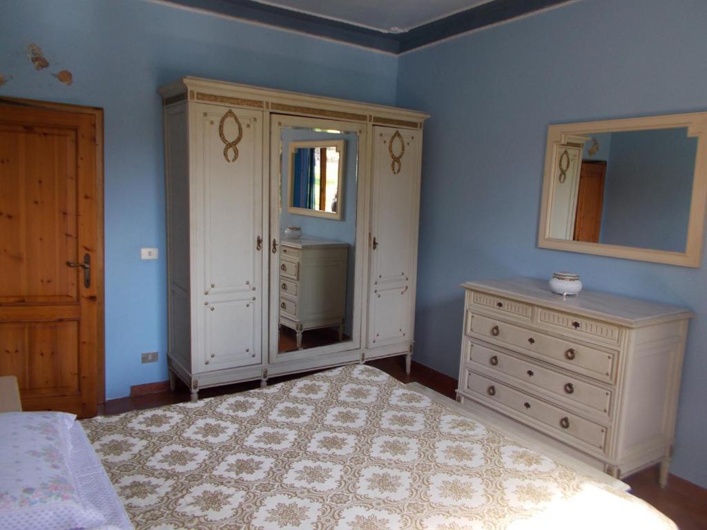 La Francigena Aparthotel Staggia Room photo
