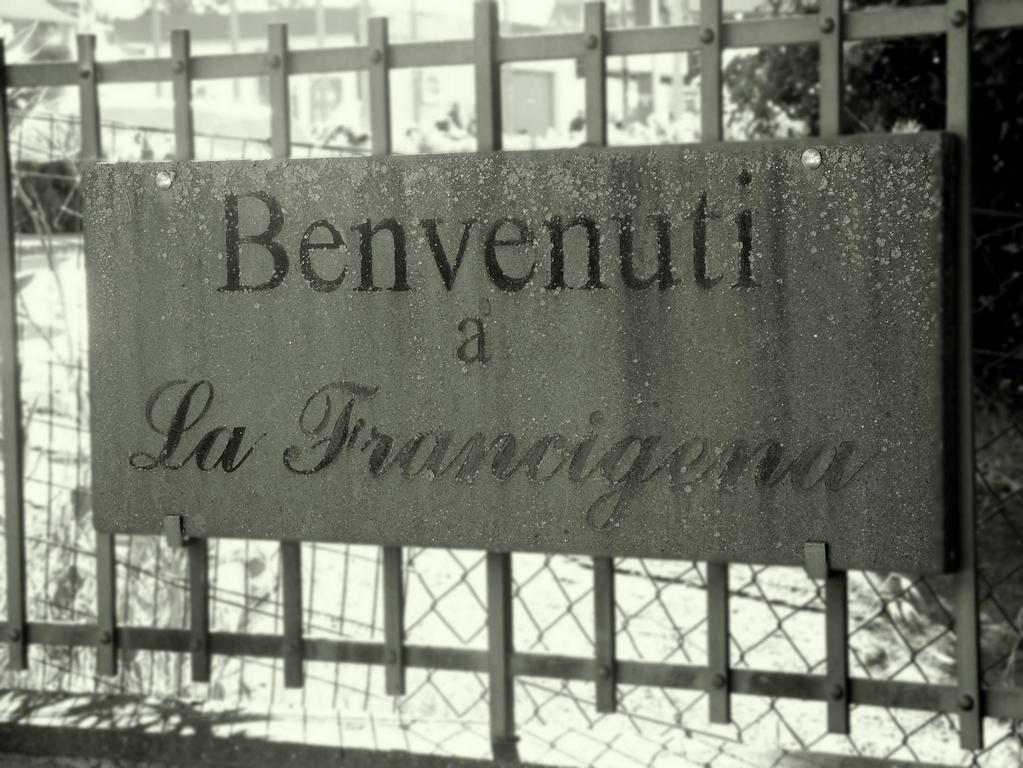 La Francigena Aparthotel Staggia Exterior photo